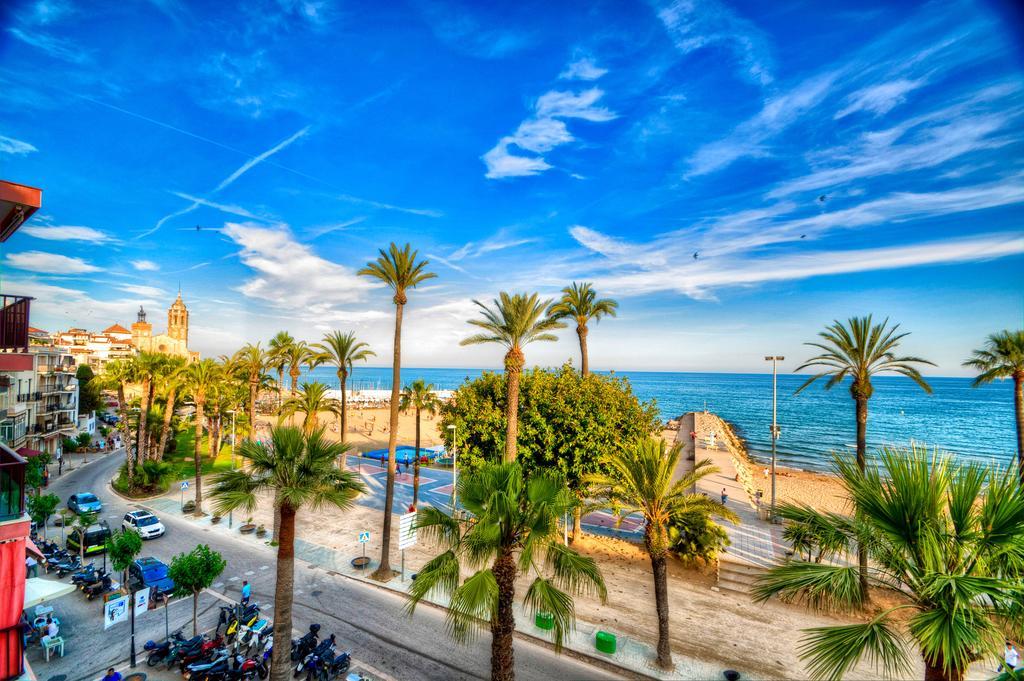 Las Ventanas Sea Front Apartment Sitges Exterior photo